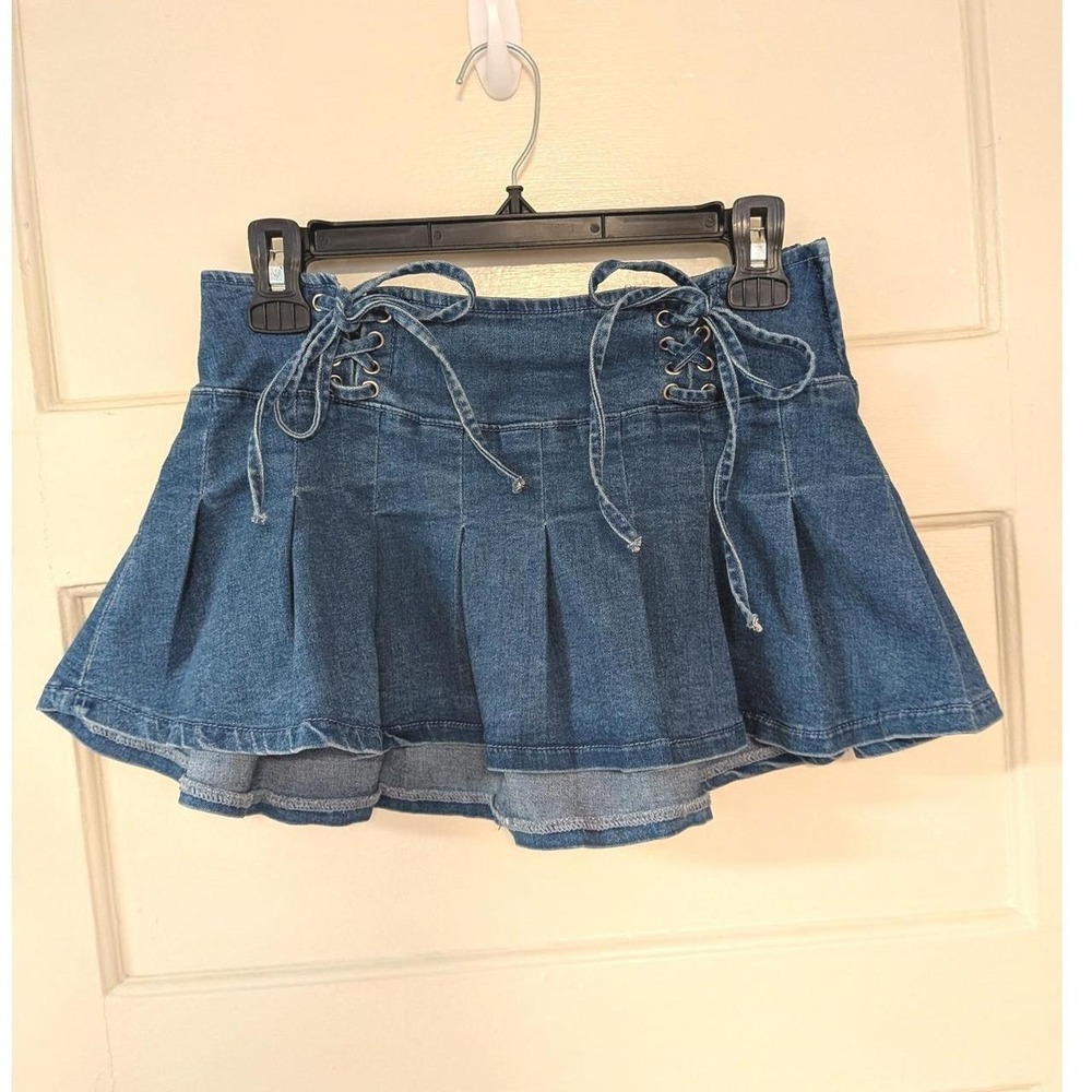 Sugar Thrillz It's All Love Denim Skirt Pleated Lace Up Mini Blue Small
